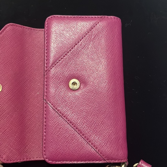 Michael Kors iPhone 5 / 5s Phone Case/Wristlet - Picture 8 of 9